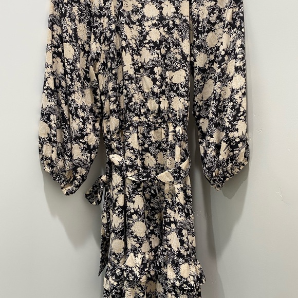 EUC Lauren Conrad floral dress size S - Picture 5 of 6